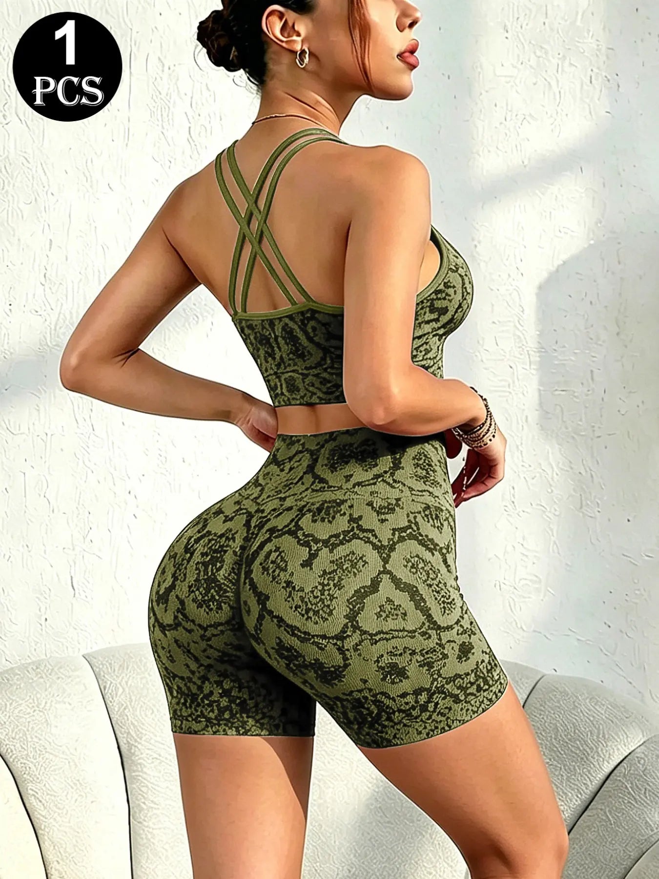 Seamless Snakeskin Yoga Ensemble with High Waist Butt Lifter, Thin Straps Back Design, Full Coverage Push-Up Bra, Versatile All-Season Athleisure Activewear Set